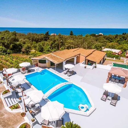 Appartement Loukia's 3 *