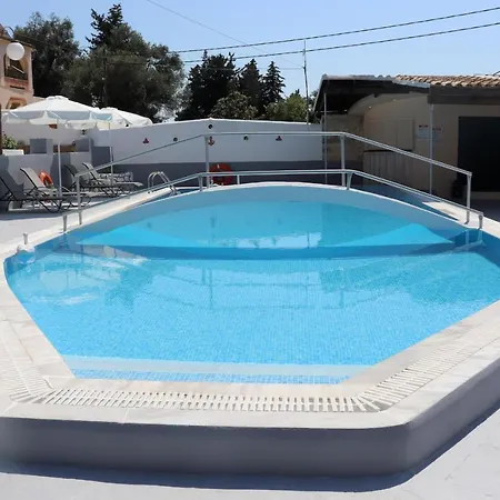 Loukia's 3 Paramonas (Corfu)