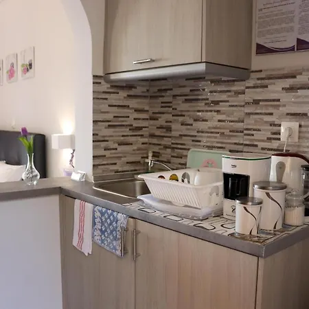 Appartement Loukia's 3 *